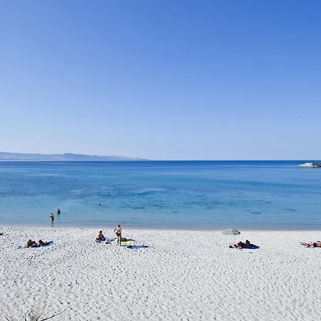 A.i.r. Borgo Di Mare Aparthotel