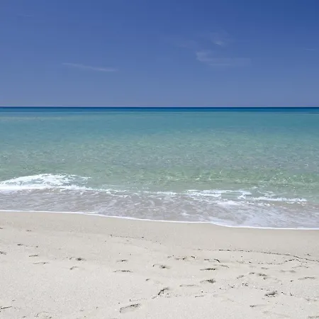Aparthotel A.i.r. Borgo Di Mare Isola Rossa