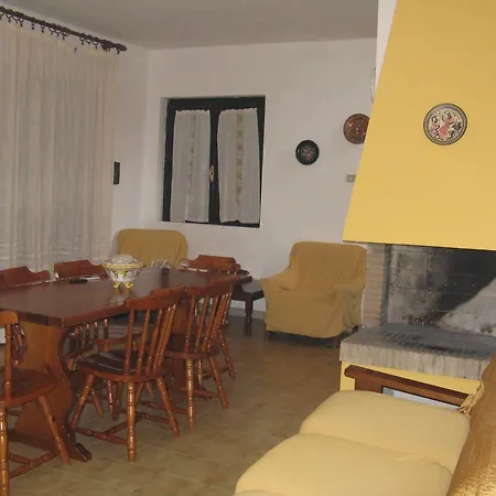 アパートホテル A.i.r. Borgo Di Mare イーゾラ・ロッサ