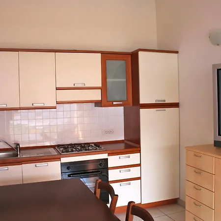 A.i.r. Borgo Di Mare 2* Isola Rossa (Sassari)