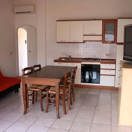 A.i.r. Borgo Di Mare 3* Isola Rossa (Sassari)