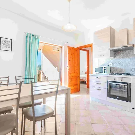 A.i.r. Borgo Di Mare Aparthotel Isola Rossa (Sassari)
