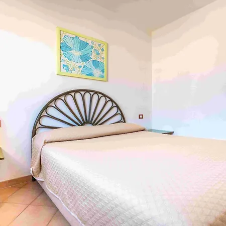 A.i.r. Borgo Di Mare 3* Isola Rossa (Sassari)