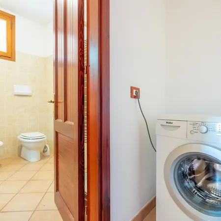 A.i.r. Borgo Di Mare Isola Rossa (Sassari)