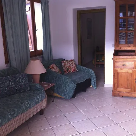 A.i.r. Borgo Di Mare 3* Isola Rossa (Sassari)