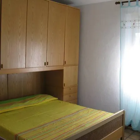 A.i.r. Borgo Di Mare Apart-hotel Isola Rossa (Sassari)