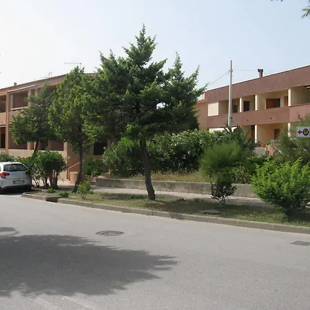 A.i.r. Borgo Di Mare 3* Isola Rossa (Sassari)