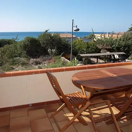 Aparthotel A.i.r. Borgo Di Mare 3*