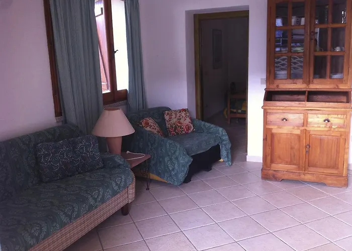 A.i.r. Borgo Di Mare 3* イーゾラ・ロッサ