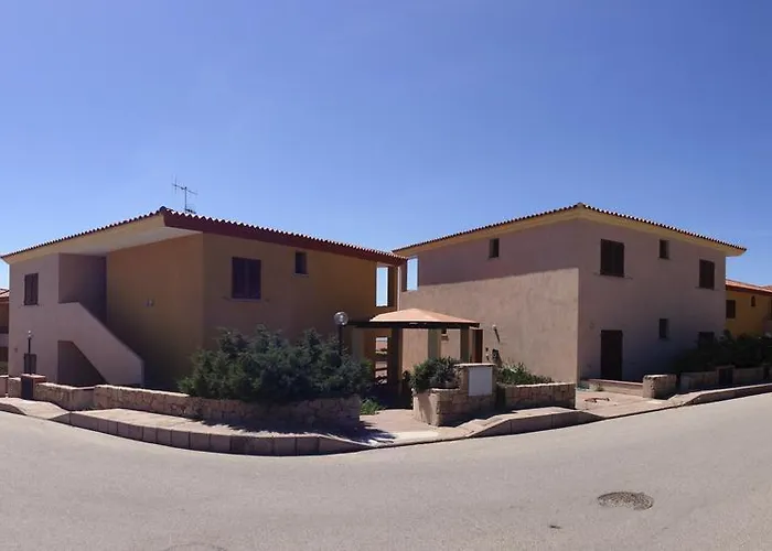 A.i.r. Borgo Di Mare 3* イーゾラ・ロッサ