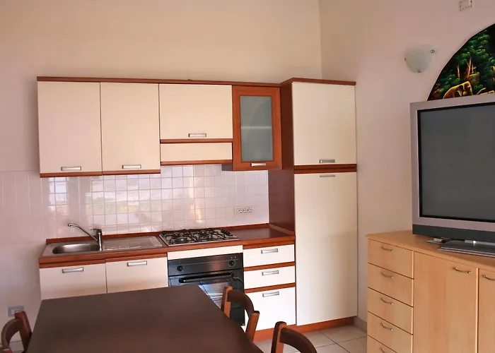 A.i.r. Borgo Di Mare 3* Isola Rossa (Sassari)