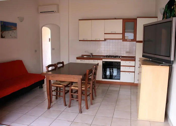 A.i.r. Borgo Di Mare 3* イーゾラ・ロッサ