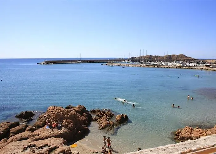 A.i.r. Borgo Di Mare 3* イーゾラ・ロッサ